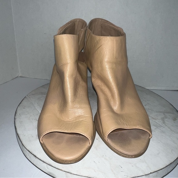 Steve Madden Nonstp Open Toe Leather Heel Shooties Tan Beige Womens Size 10 - Picture 3 of 12